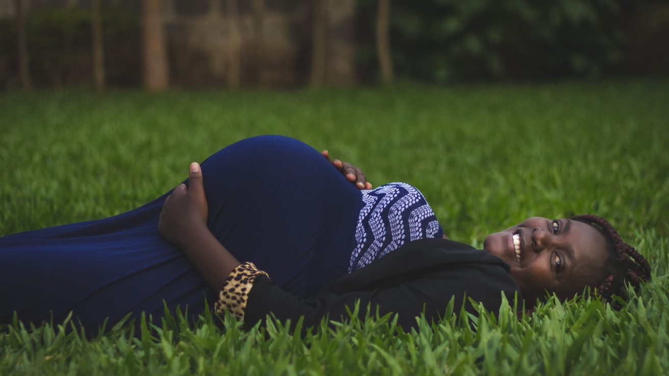Despite temporary depressive symptoms, pregnant women showed good attitudes toward the first 12 weeks of pre-eclampsia screening.